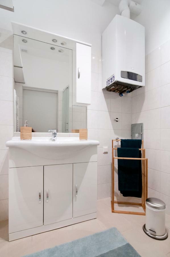 Stylish Self-Check-In Apartment With 2 Bedrooms Wenen Buitenkant foto